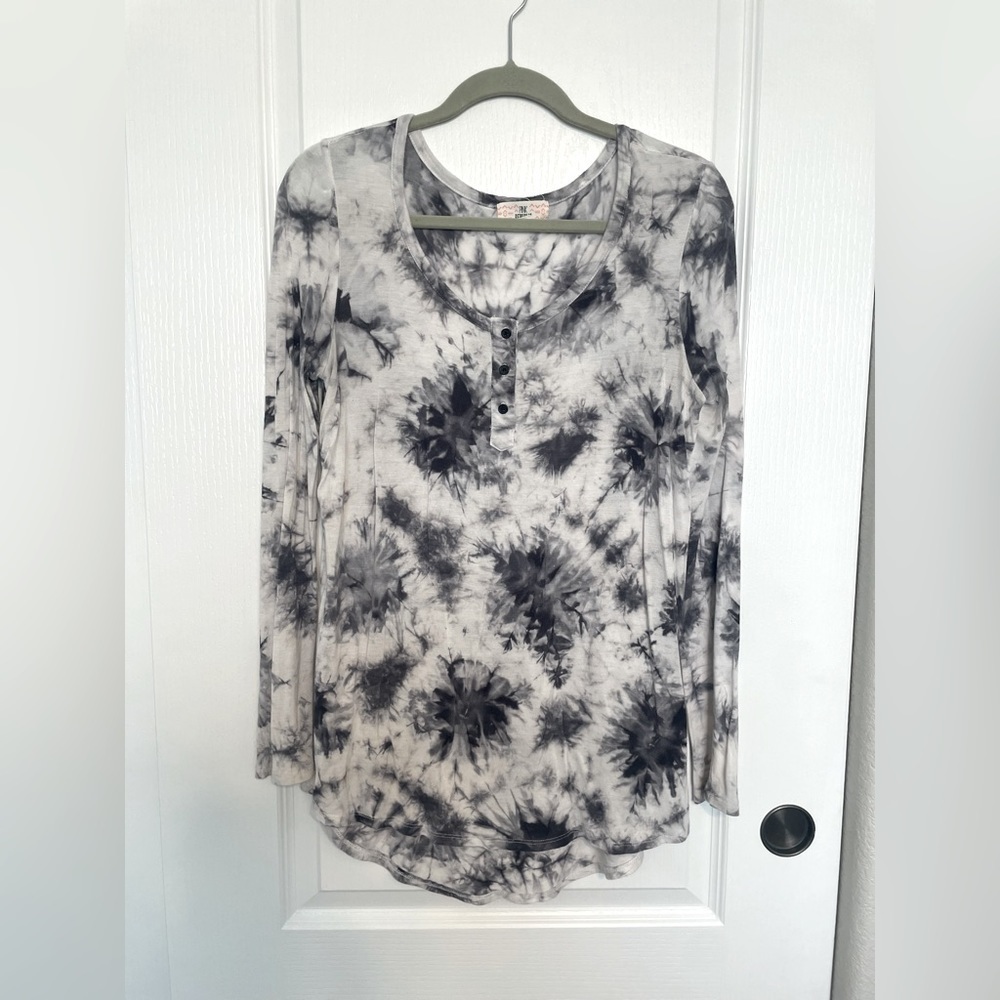 Pink Republic tie dye long sleeve shirt